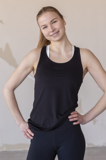 Adv Essence Singlet W